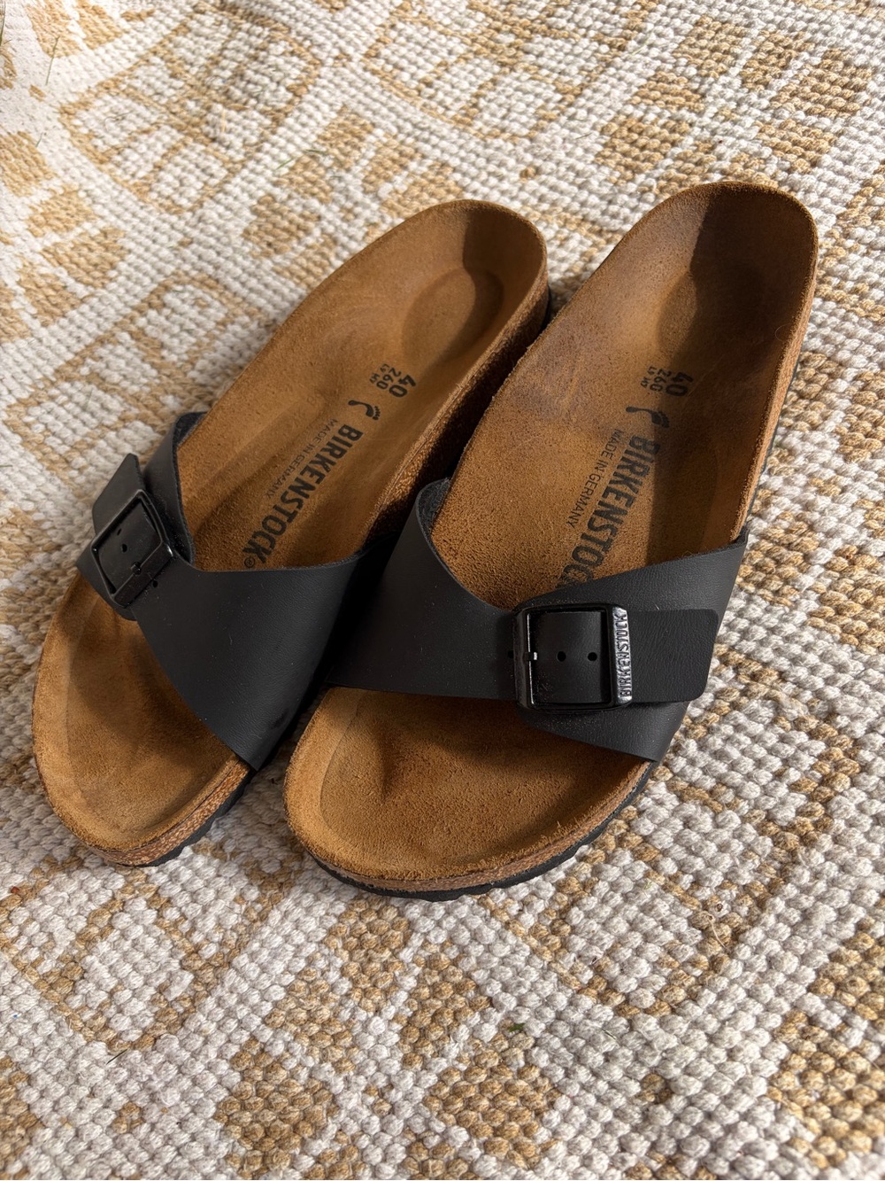 Birkenstock Madrid Black Slide Sandals Women’s Size 40 US 9-9.5 Regular Footbed